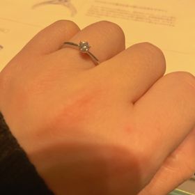 【銀座ダイヤモンドシライシの口コミ】 コストとデザインとブランドのバランスを見ながら選んでいき、購入をきめ…