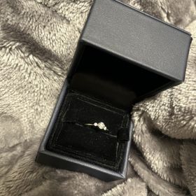 【TRECENTI(トレセンテ)の口コミ】 何種類もの指輪を試着させていただき、自分の手の色や形、指の長さなどに…