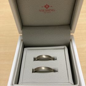 【NIESSING(ニーシング)の口コミ】 シンプルだけど個性的なデザインがとても気に入っています。つや消し加工…