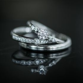 【ラザール ダイヤモンド(LAZARE DIAMOND)の口コミ】 ダイヤモンドの輝き方が他店のものより美しく、つけた感じも指に合ってい…