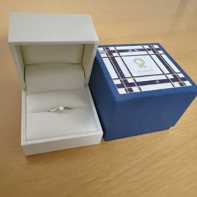 【RosettE(ロゼット)の口コミ】 妻が欲しがっていたデザインがあり、実際に指輪を見てこれが良いと思い購…