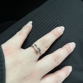 【カルティエ(Cartier)の口コミ】 主人が直感でこれだと決めました。
もちろんペアで購入致しましたが。
私…