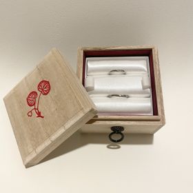 【AFFLUX(アフラックス)の口コミ】 こちらの指輪は上賀茂神社とコラボされていて、珍しかったので決め手にな…