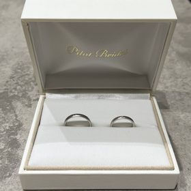 【PILOT BRIDAL(パイロットブライダル)の口コミ】 シンプルなデザインで、プラチナの純度も高いのに、リーズナブルでした。…