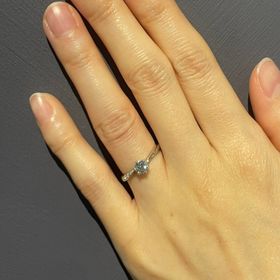 【HOSHI no SUNA 星の砂(ほしのすな)の口コミ】 指にフィットする自然なウェーブがとてもナチュラルで気に入りました。
ま…