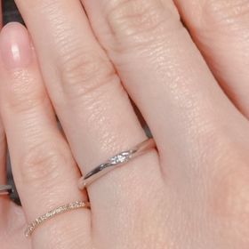 【エクセルコダイヤモンド(EXELCO DIAMOND)の口コミ】 パートナーとお揃いで、互いの指に似合うデザインが決め手となりました。…