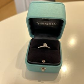 【ティファニー(Tiffany & Co.)の口コミ】 シンプルなデザインが気に入りました。また、ダイヤモンドが立体的に見え…