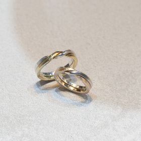 【鶴(mikoto)の口コミ】 歴史があり伝統的なデザインを結婚指輪にしたいと思い、ギメルリングの結…