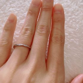 【HOSHI no SUNA 星の砂(ほしのすな)】の口コミ 2人でデザインに一目惚れ。個性的なカットなのにシンプルでとても魅力的で...