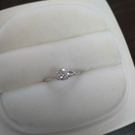 【俄(にわか)の口コミ】 シンプルなデザインを探していて俄のデザインを見た際に、これだと思いま…