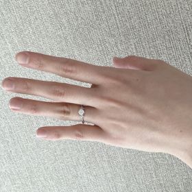 【AbHeri(アベリ)の口コミ】 まず自分の求めているデザインを固めてからSNSや公式サイトを探りました。…