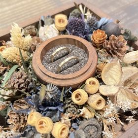 【鎌倉彫金工房の口コミ】 HPを見た時に価格と指輪のデザイン性で決めました。実際に店舗に伺いサン…