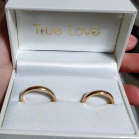 【True Love(トゥルーラブ)】の口コミ とにかく悩みました。カタログを沢山見たり、試着したり、夫とシンプルなの...