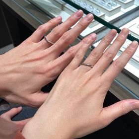【アイプリモ(I-PRIMO)の口コミ】 元々ウェーブで真ん中にダイヤモンドがついた指輪を探していました。
パー…
