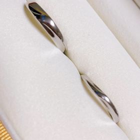 【ケイウノ ブライダル(K.UNO BRIDAL)の口コミ】 婚約指輪に強いこだわりがあったため、結婚指輪は相手の気に入ったものに…
