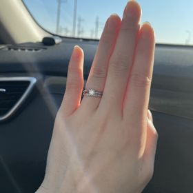 【Jupiter BLANTELIE(ジュピターブラントリエ)】の口コミ 担当していただいた方に、指の形に合ったデザインを選んでいただきデザイン...