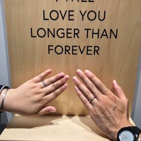 【TOMOE(トモエ)の口コミ】 実際に様々な指輪を試着させてもらい、一番自分の指にはめて素敵だなと思…