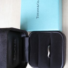 【ティファニー(Tiffany & Co.)の口コミ】 結婚指輪は何となくティファニーのものがよいなと思っていたので、他のブ…