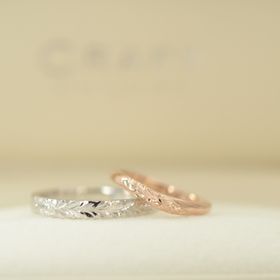 【CRAFY(クラフィ)の口コミ】 2人とも海が好きなのでハワイアンジュエリーを探していたのですが、なかな…