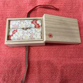 【杢目金屋(もくめがねや)の口コミ】 素材、ダイヤモンド、付属の宝石などデザイン以外はすべて、主人と店員さ…