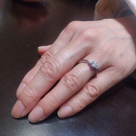 【TRECENTI(トレセンテ)の口コミ】 デザイン、品質ともにとても良い。ここにしか無い石の止め方(フローラル)…