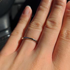 【LUCIE(ルシエ)の口コミ】 シンプルなデザインが良く、指に馴染むものが良い思います探したところ、…