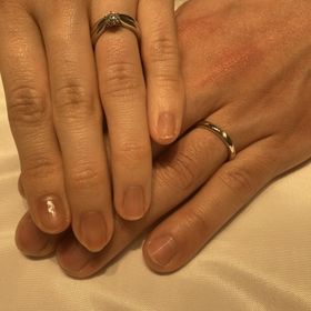 【銀座ダイヤモンドシライシの口コミ】 婚約指輪はシンプルで上品なデザインで、ダイヤモンドをより引き立てるも…