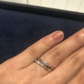 【4℃ BRIDAL(ヨンドシーブライダル)の口コミ】 ゼクシィのキャンペーンを行っている対象のなかから探しました。
4℃のシン…