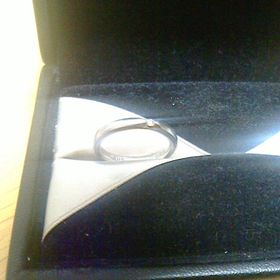 【エクセルコダイヤモンド(EXELCO DIAMOND)の口コミ】 結婚指輪は婚約指輪と違いシンプルなリングだけだと思っていたのですが、…