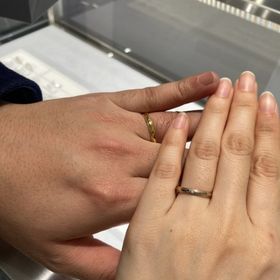 【STAR JEWELRY(スタージュエリー)の口コミ】 デザインが決め手となりました。色味でシルバーとゴールドでずっと迷って…