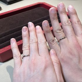 【カルティエ(Cartier)の口コミ】 ストレートで探していましたが、バレリーナカーブが美しく、指が綺麗に見…