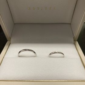 【宝寿堂(ほうじゅどう)の口コミ】 色々なリングを試着したが、指が細い方なので、リングも細いデザインのも…