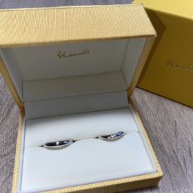 【ケイウノ ブライダル(K.UNO BRIDAL)の口コミ】 コンビの指輪に憧れていろんな指輪を見に行きました。ゴールドが目立ちす…