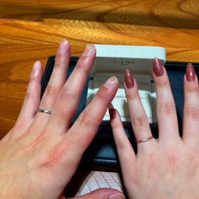 【SIENAROSE(シエナロゼ)の口コミ】 私(女性側)の最初のイメージとして、ウェーブのかかったデザイン、細め、…