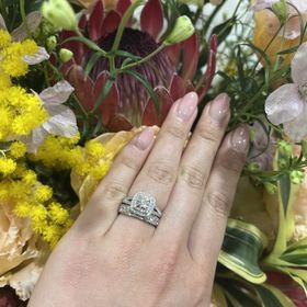 【宝寿堂(ほうじゅどう)の口コミ】 エンゲージはデザインにこだわりました。
どうしてもこのデザインが欲しか…