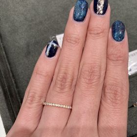 【バーニーズニューヨーク(BARNEYS NEW YORK)の口コミ】 金素材でメレダイヤモンドのエタニティリングをいくつか紹介して頂きまし…