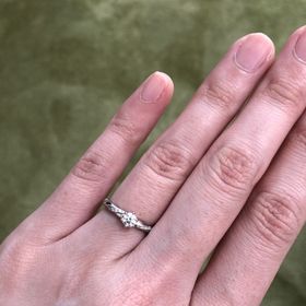 【銀座ダイヤモンドシライシの口コミ】 お気に入りのデザインをいくつか考えて行って、実際指につけた時に1番可愛…