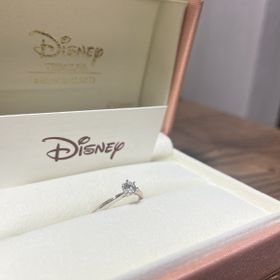 【ケイウノ ブライダル(K.UNO BRIDAL)の口コミ】 ウェーブがかかりすぎている訳でもなく、少しだけかかっている形が指輪を…