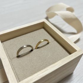 【YUKA HOJO(ユカホウジョウ)の口コミ】 他と被らないデザイン性とシンプルな指輪を探してたので決めました。イン…