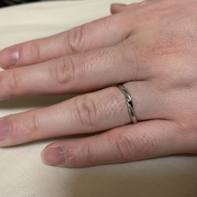 【GALA JEWELRY(ガラジュエリー)の口コミ】 まずは価格が安いことが決め手でした。デザインも希望していた形で気に入…