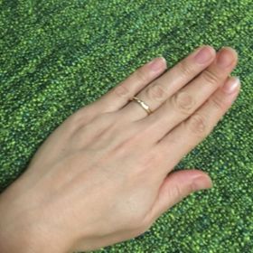 【NIESSING(ニーシング)の口コミ】 セミオーダーシステムなので、指輪の色や幅、加工方法、ダイヤモンドのサ…