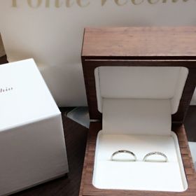 【Ponte Vecchio(ポンテヴェキオ)の口コミ】 婚約指輪もこちらのポンテヴェキオで購入したので、重ね付けするなら同じ…