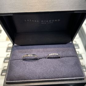 【ラザール ダイヤモンド(LAZARE DIAMOND)の口コミ】 デザインがシンプルなのに洗練されていて、ダイヤの輝きが最大限に発揮さ…