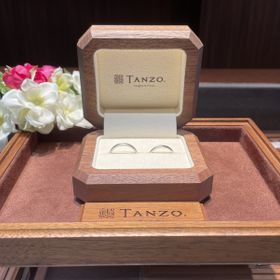 【TANZO.(鍛造指輪)の口コミ】 TANZOを選んだ決め手は「品質」です。
周囲の結婚指輪事情を聞いていて、…