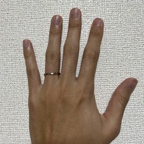 【TOWA(永遠)の口コミ】 お互いが一番好きなデザインを選びましたが、2人とも
形がVになっている指…