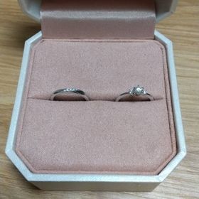 【TRECENTI(トレセンテ)の口コミ】 元々は「石なし・シルバー・シンプル」で探していたのですがどうにも似合…