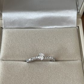 【宝寿堂(ほうじゅどう)の口コミ】 ゼクシィの婚約結婚指輪の冊子をみてこのお店を知りました。
口コミの評価…