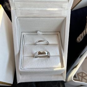 【ENUOVE(イノーヴェ)の口コミ】 【指輪のデザイン】とにかく、シンプルなものがいいと思い探していたとこ…