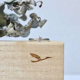 【鶴(mikoto)の口コミ】 昔からどうしても婚約指輪は自分で選びたい！という願望があり、彼といろ…