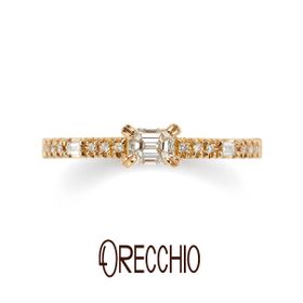 ＜siena～シエナ＞3つの異なるダイヤモンドの輝きが楽しめる華やかな婚約指輪。SE‐1113‐K